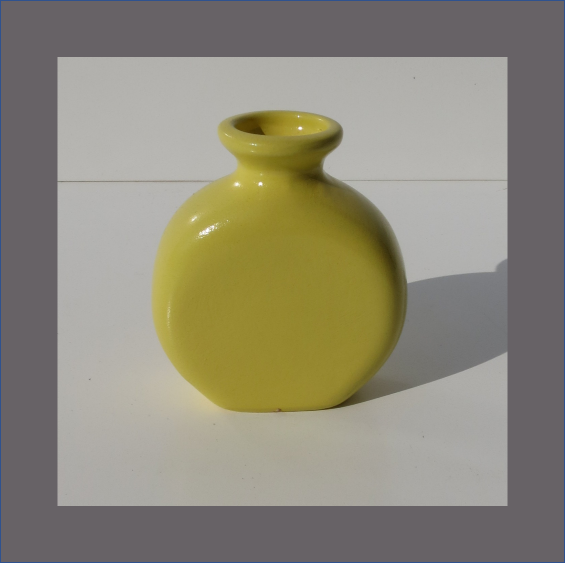 pastel-yellow-vase